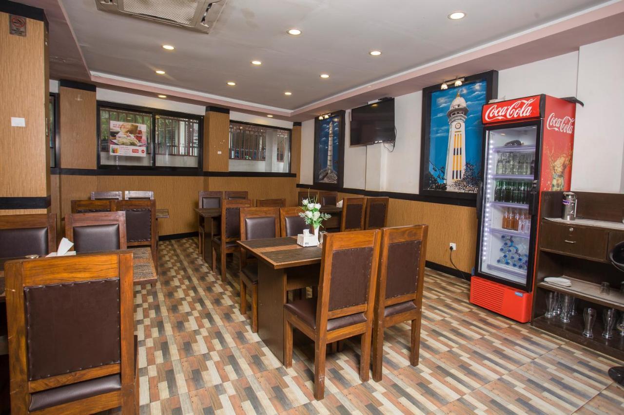 Oyo 104 Hotel Baltic Inn كاتماندو المظهر الخارجي الصورة