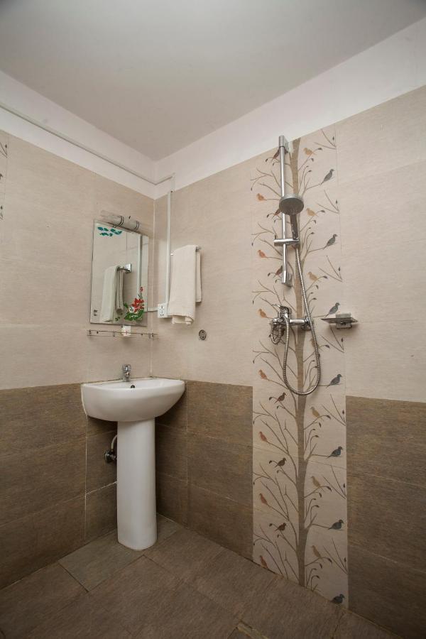 Oyo 104 Hotel Baltic Inn كاتماندو المظهر الخارجي الصورة